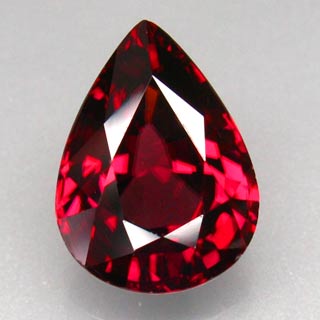 Великолепный красный циркон 4,84 карат