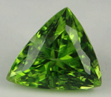 Замечательный  яркий перидот 3,2 карат 