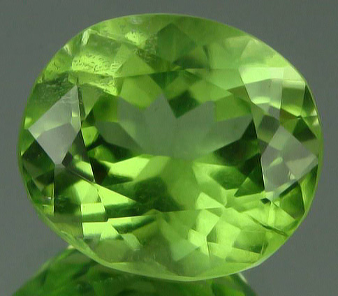 Перидот 4,2 карат