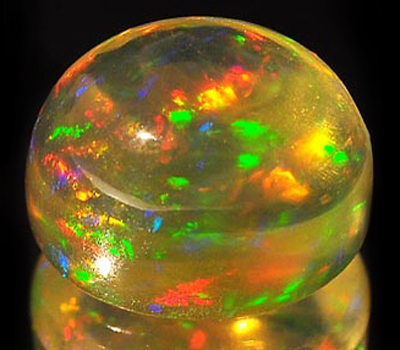 Многоцветный суданский опал 3,66 карат