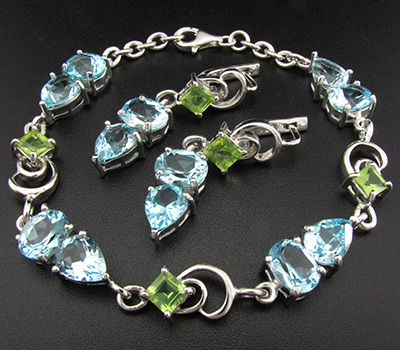 Комплект из коллекции "Spring" с топазами и перидотами