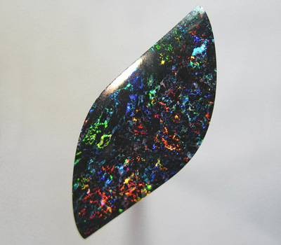 Роскошный австралийский болдер опал 3,92 карат