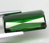 Сочно-зеленый турмалин 4,83 карат 