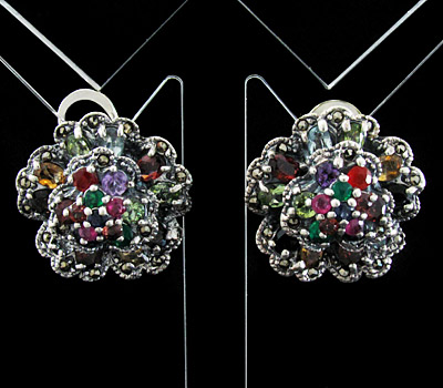Прелестные серьги с самоцветами