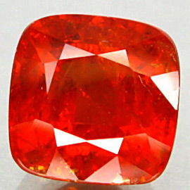 Крупный яркий cпессартин гранат 9,9 карат