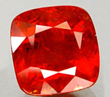 Крупный яркий cпессартин гранат 9,9 карат 