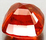 Крупный яркий cпессартин гранат 9,9 карат 