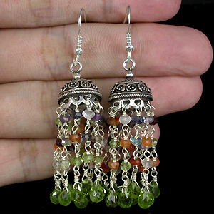 Оригинальные серьги с самоцветами