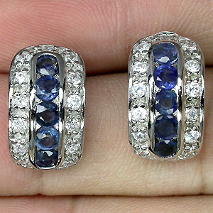 Эффектные серьги с синими сапфирами