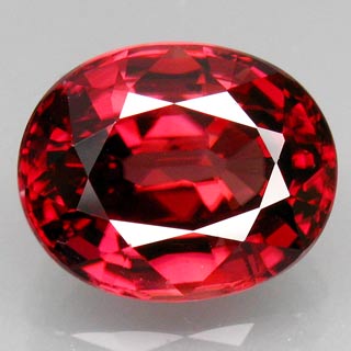 Чистейший красный циркон 6,61 карат