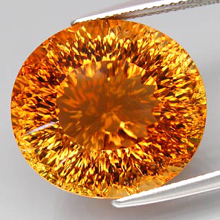 Империал топаз эффектной огранки 29,29 карат