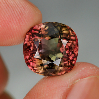 Крупный арбузный турмалин 9,18 карат