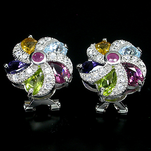 Чудесные серьги с самоцветами