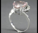 Изящное кольцо с нежно-розовым кварцем и сапфирами Серебро 925