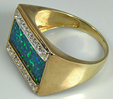 Перстень с дублет опалом и бриллиантами Золото