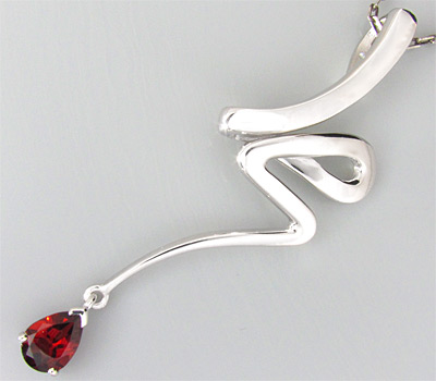 Кулон из коллекции «Blues» с гранатом