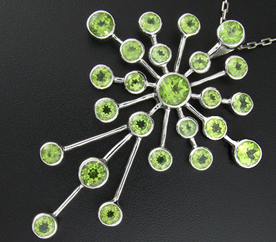 Кулон из коллекции «Blues» с перидотами