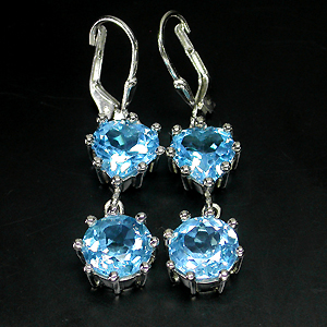 Серьги с голубыми топазами