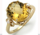 Кольцо с золотистым цитрином и жемчугом Золото