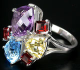 Яркое кольцо с самоцветами Серебро 925