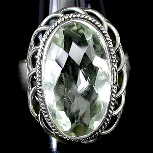 Кольцо с зеленым аметистом
