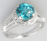 Кольцо с голубым цирконом и бриллиантами Золото