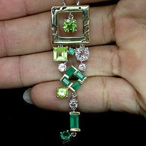 Авторский кулон в зеленых тонах