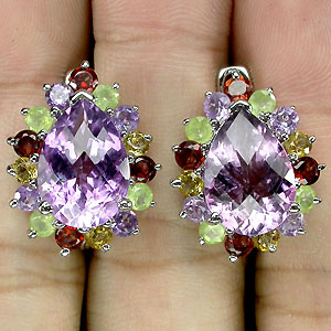 Замечательные серьги с самоцветами