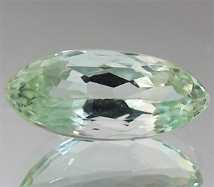 Платиново-зеленый кунцит (гидденит) 5,25 карат