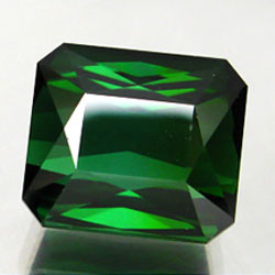 Чистейший крупный турмалин 9,8 карат