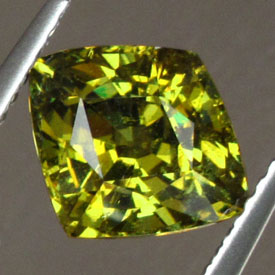 Превосходный демантоид гранат 2,87 карат