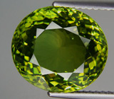 Крупный зеленый турмалин 8,2 карат 