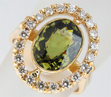 Кольцо с великолепным демантоидом и бриллиантами