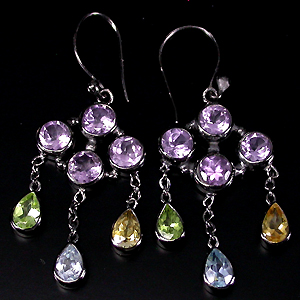 Эффектные серьги с подвесками