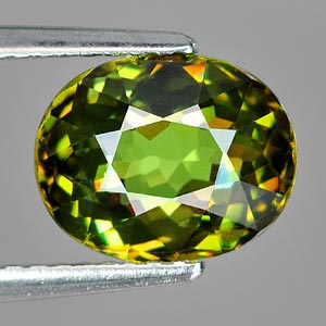 Демантоид гранат высокой чистоты 2,49 карат