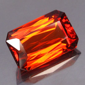 Роскошный спессартин гранат 5,2 карат
