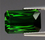 Насыщенно-зеленый турмалин 4,68 карат 