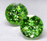 Пара русских демантоидов 1,37 карат 