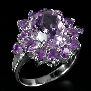 Элегантное кольцо с аметистами