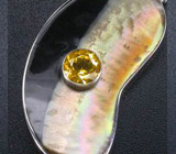 Кулон с ярким цитрином на радужном перламутре Серебро 925