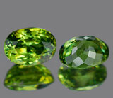 Пара демантоидов гранатов 1,39 карат 