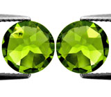 Пара перидотов 5,93 карат 