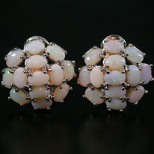 Серьги с белыми solid опалами