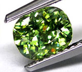 Демантоид гранат 1,36 карат 