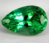 Крупный зеленый кунцит 40,9 карат 