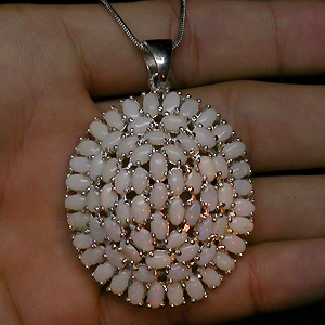 Крупный кулон с белыми solid опалами