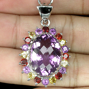 Кулон с аметистом эффектной огранки