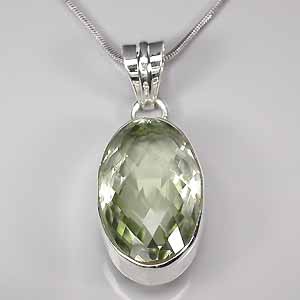 Кулон с зеленым аметистом