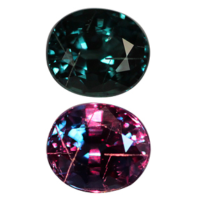 Редкий гранат с александритовым эффектом 0,92 карат