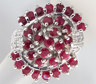 Кольцо с сапфирами